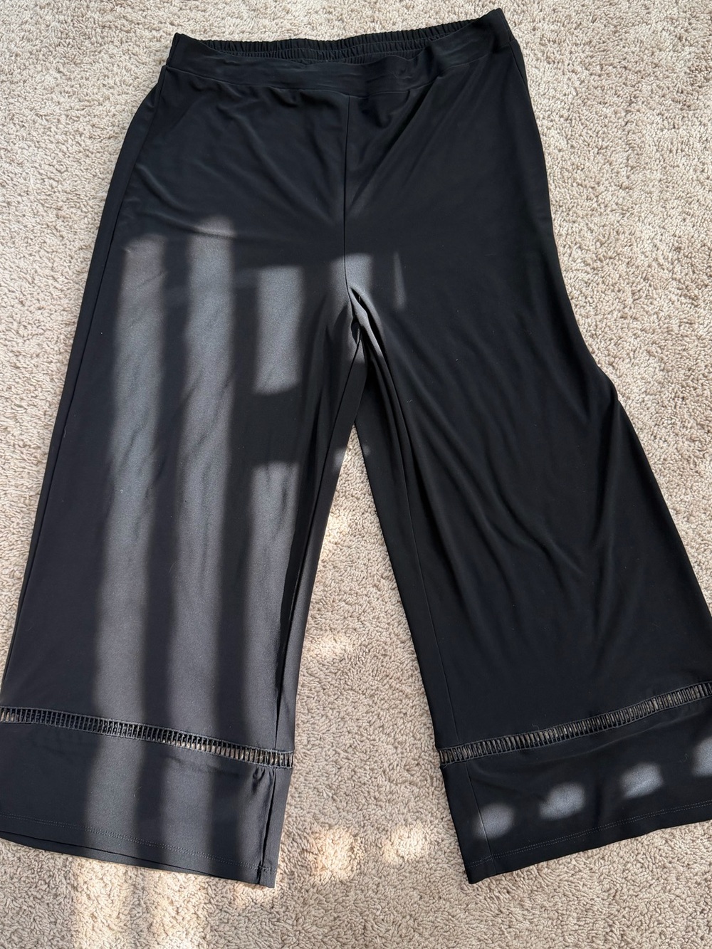 Joseph Ribkoff Black Mesh Trim Wide-Leg Cropped Pants Elastic Waist Women
